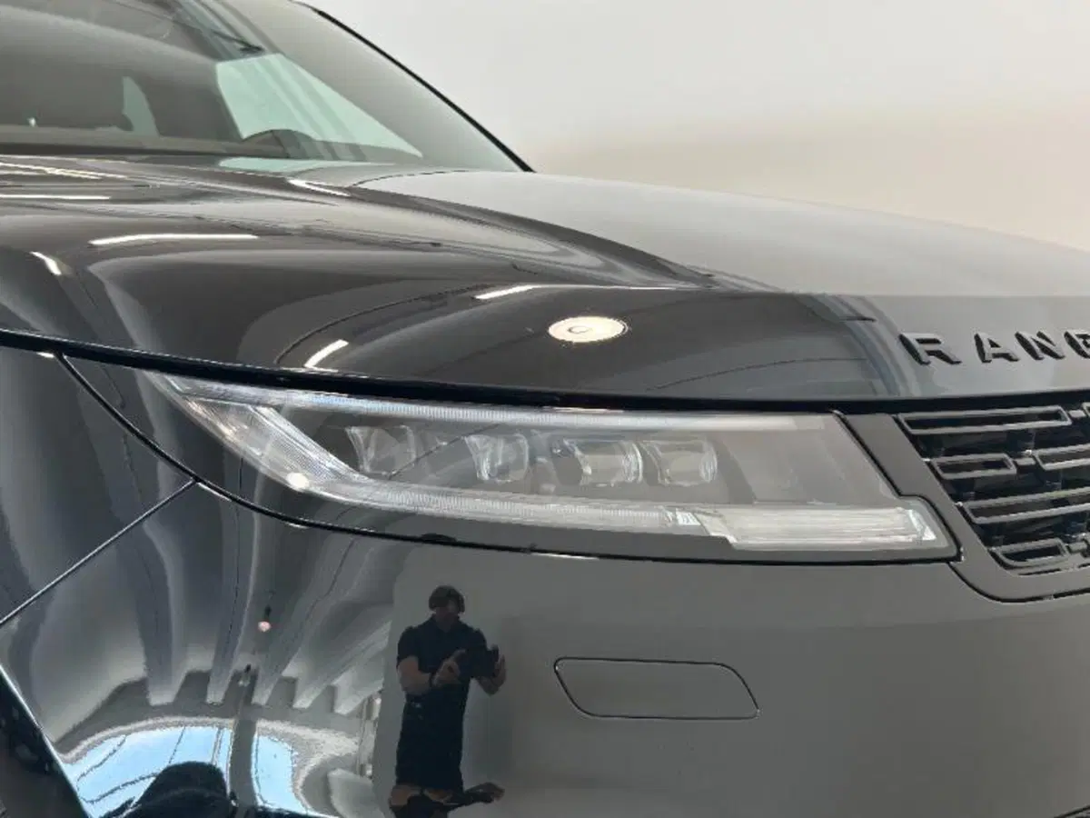 Land Rover Range Rover Sport usata a Venezia (9)