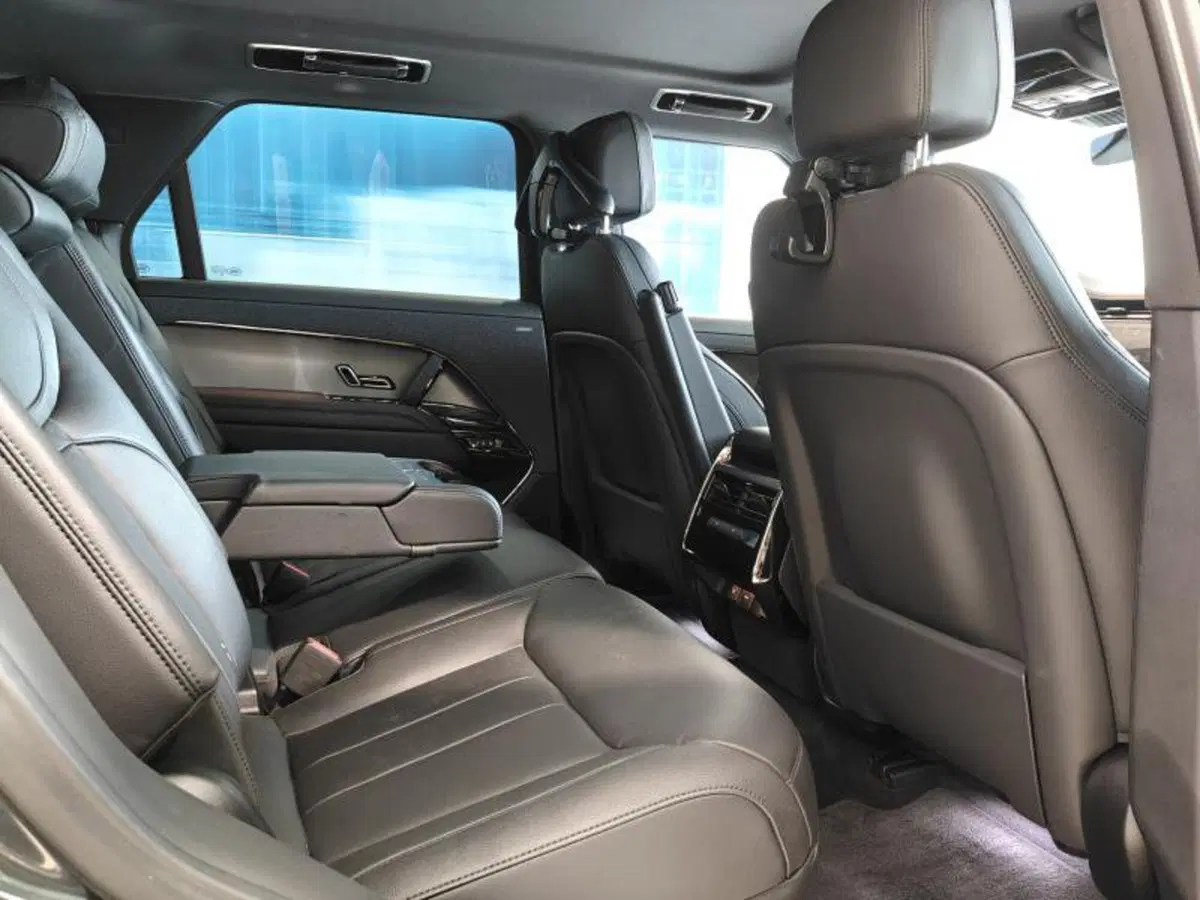 Land Rover Range Rover Sport usata a Venezia (13)
