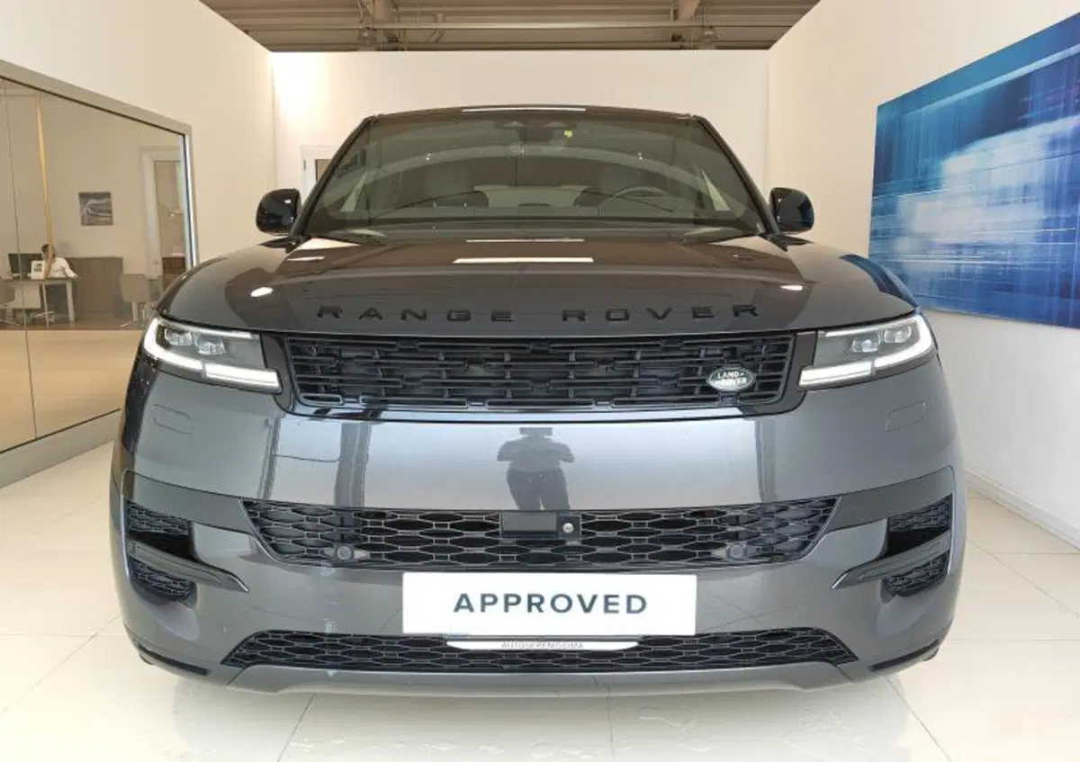 Land Rover Range Rover Sport usata a Venezia (2)