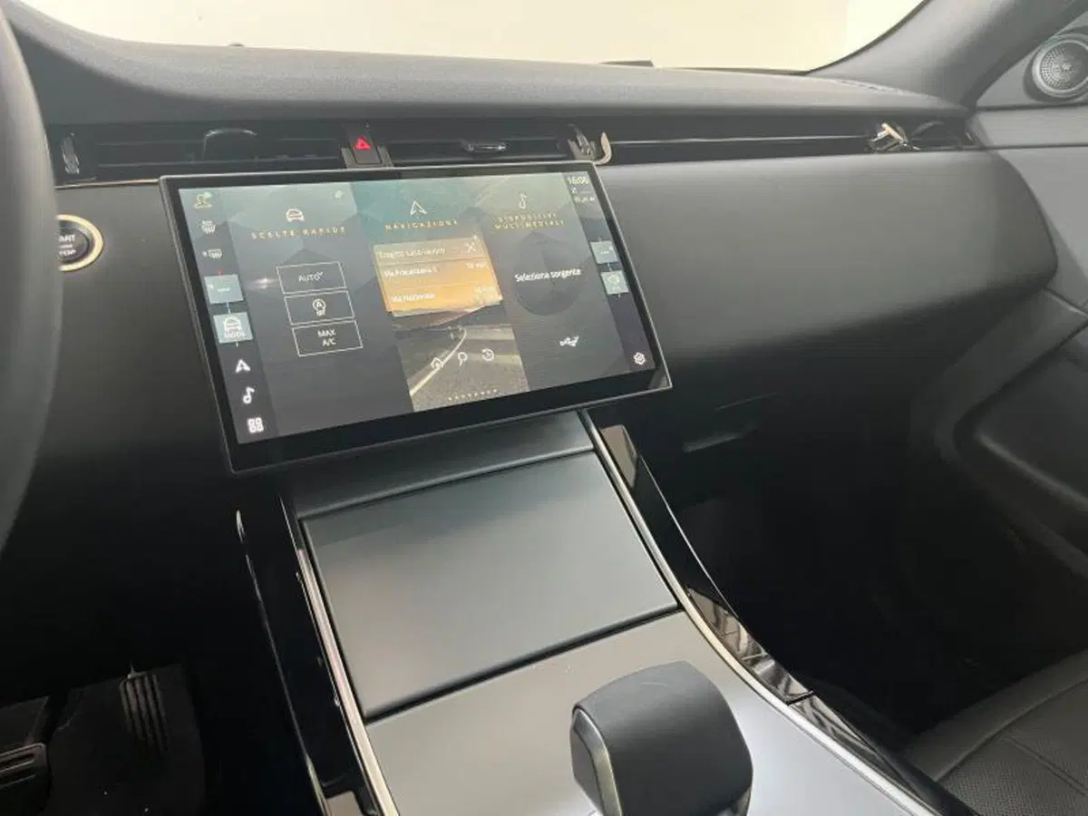 Land Rover Range Rover Evoque usata a Venezia (10)