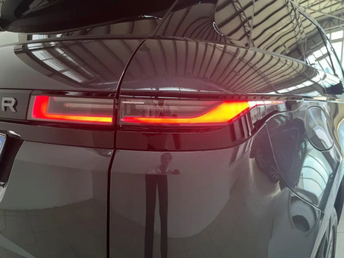 Land Rover Range Rover Evoque usata a Venezia (2)