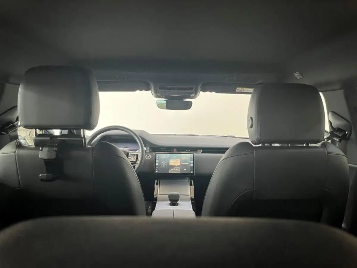 Land Rover Range Rover Evoque usata a Venezia (7)