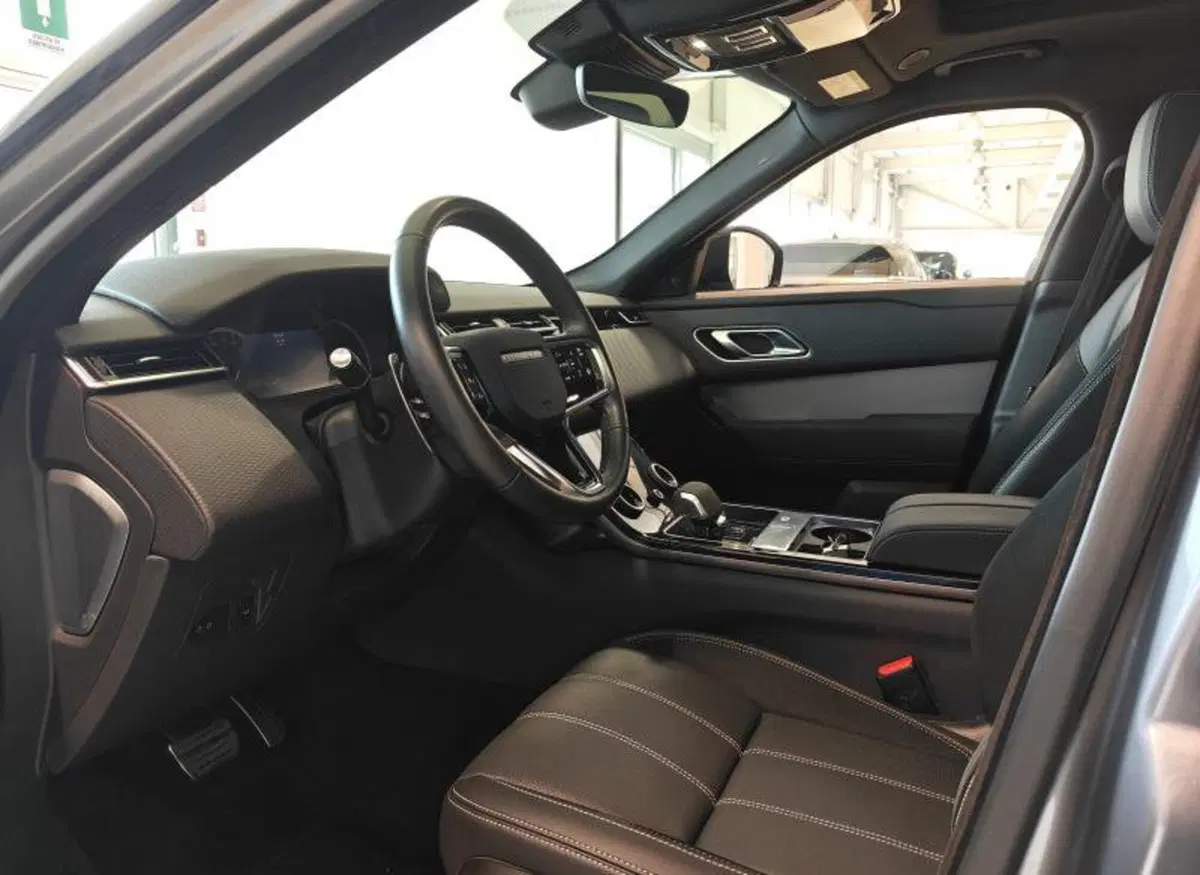 Land Rover Range Rover Velar usata a Venezia (10)