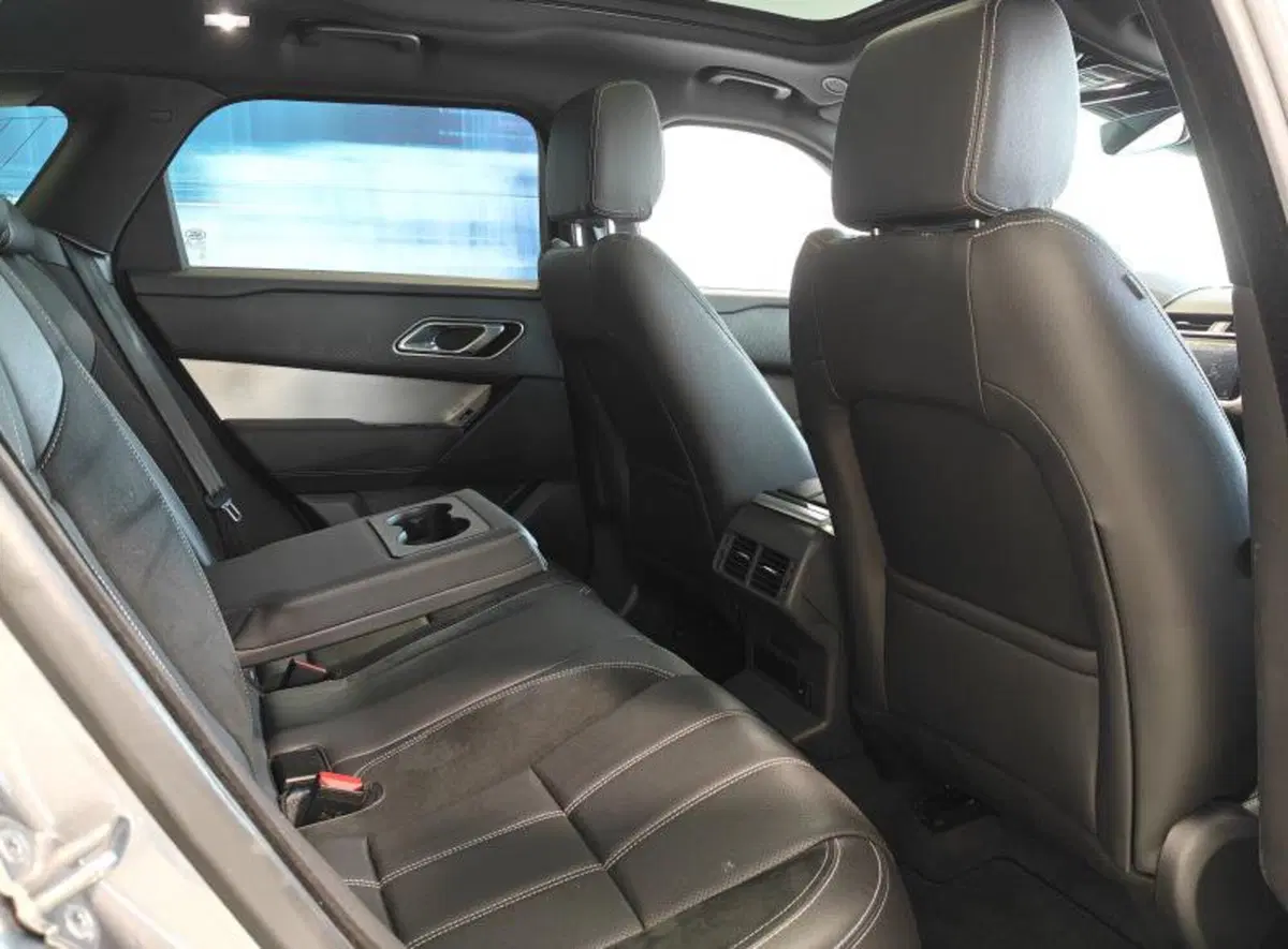 Land Rover Range Rover Velar usata a Venezia (14)