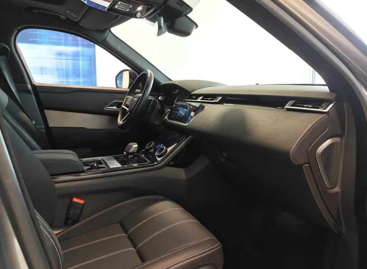 Land Rover Range Rover Velar usata a Venezia (15)