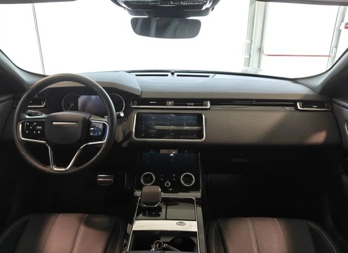 Land Rover Range Rover Velar usata a Venezia (16)