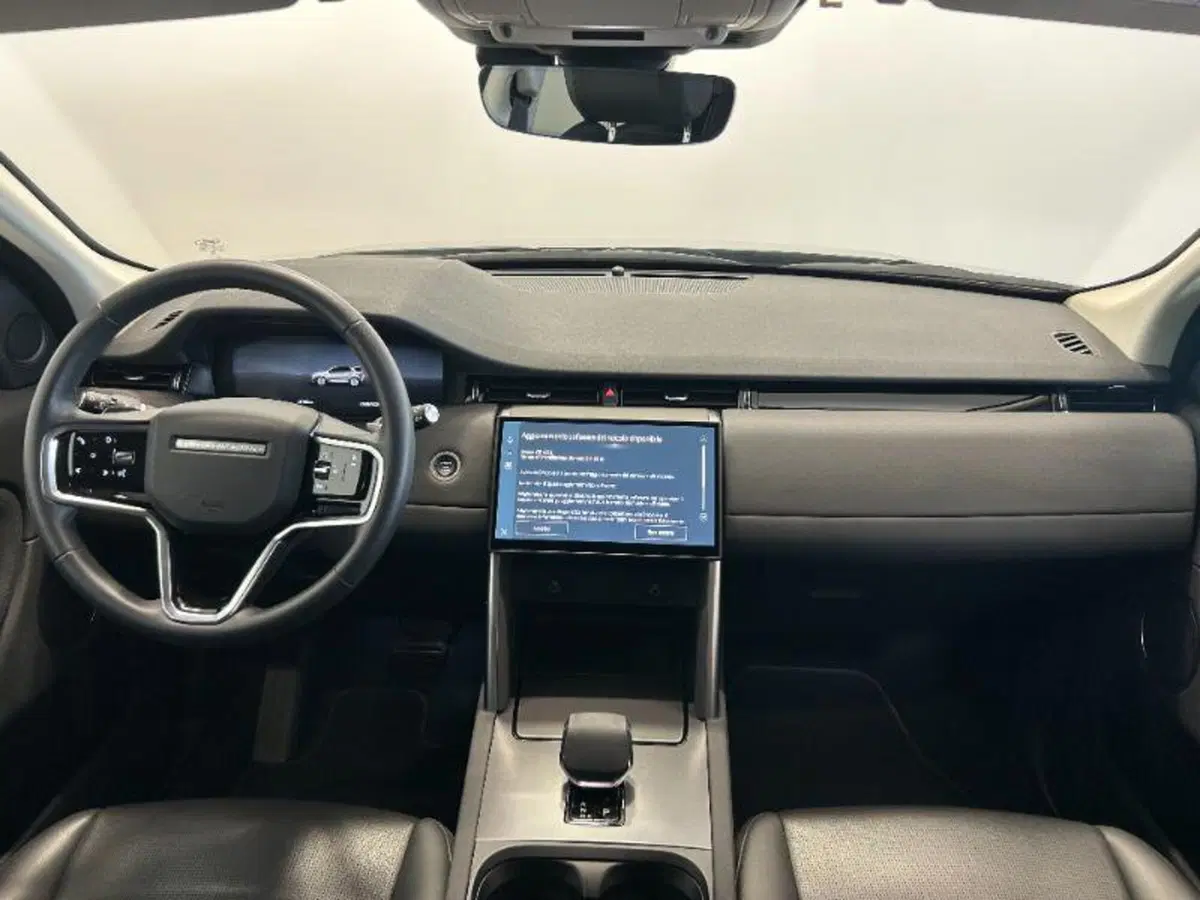 Land Rover Discovery Sport usata a Venezia (12)
