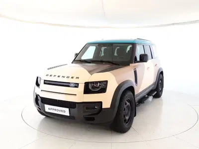 Land Rover Defender 110 3.0d i6 mhev SE awd 200cv auto 6p.ti del 2023 usata a Monza