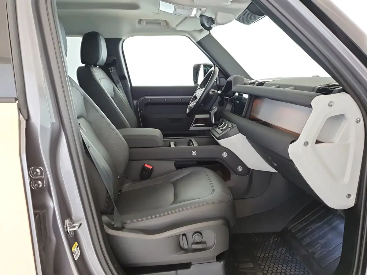 Land Rover Defender usata a Monza e Brianza (3)