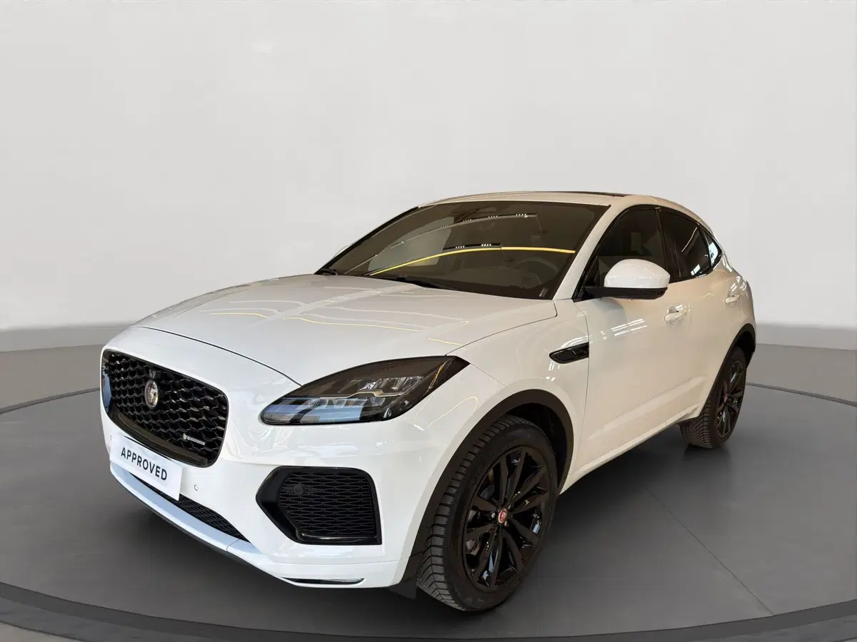 Jaguar E-Pace usata a Latina