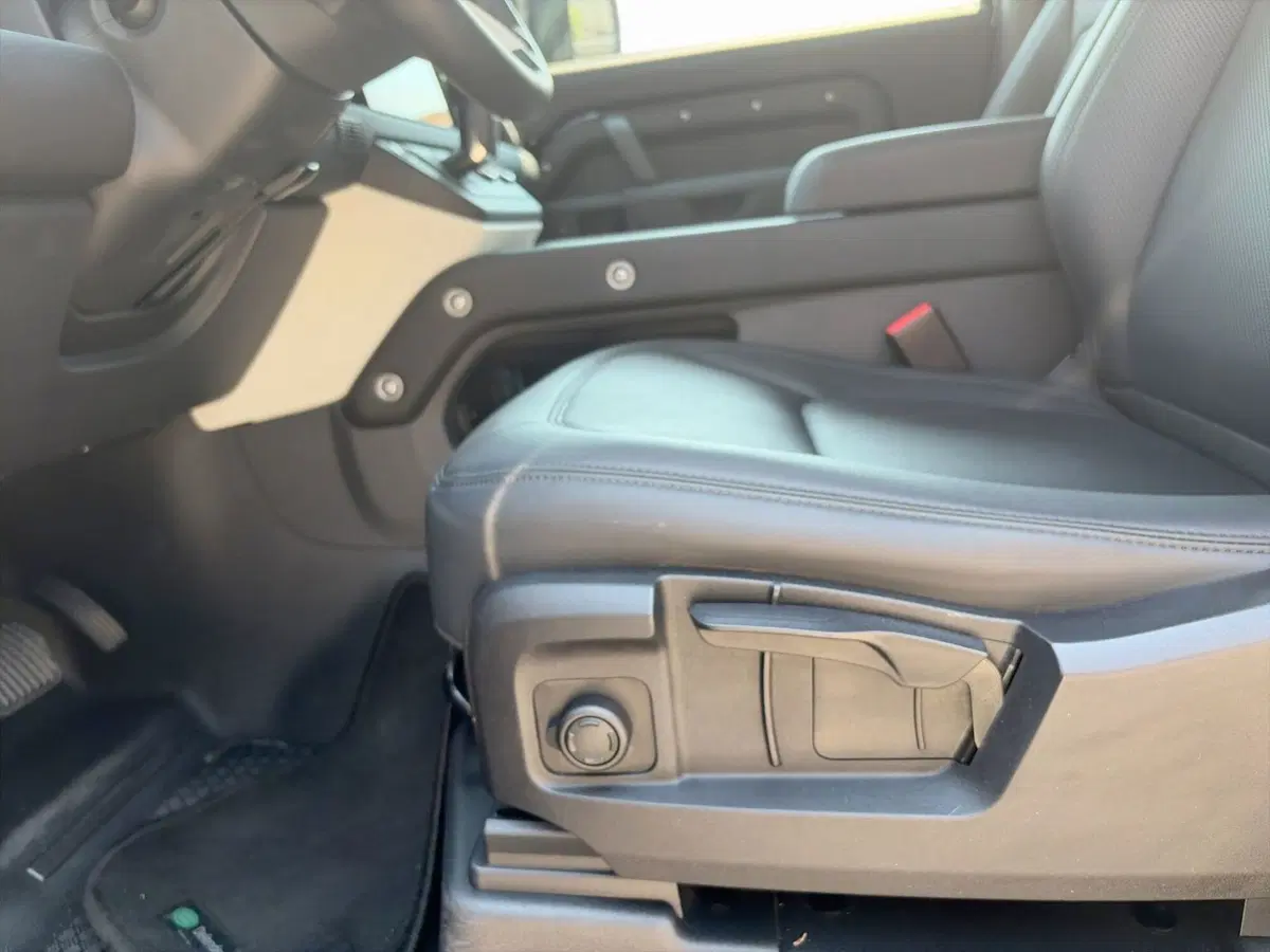 Land Rover Defender usata a Modena (16)