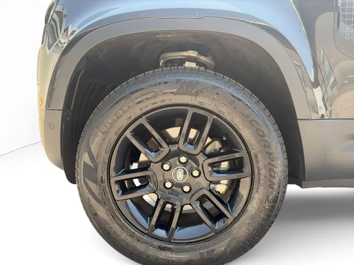 Land Rover Defender usata a Modena (17)