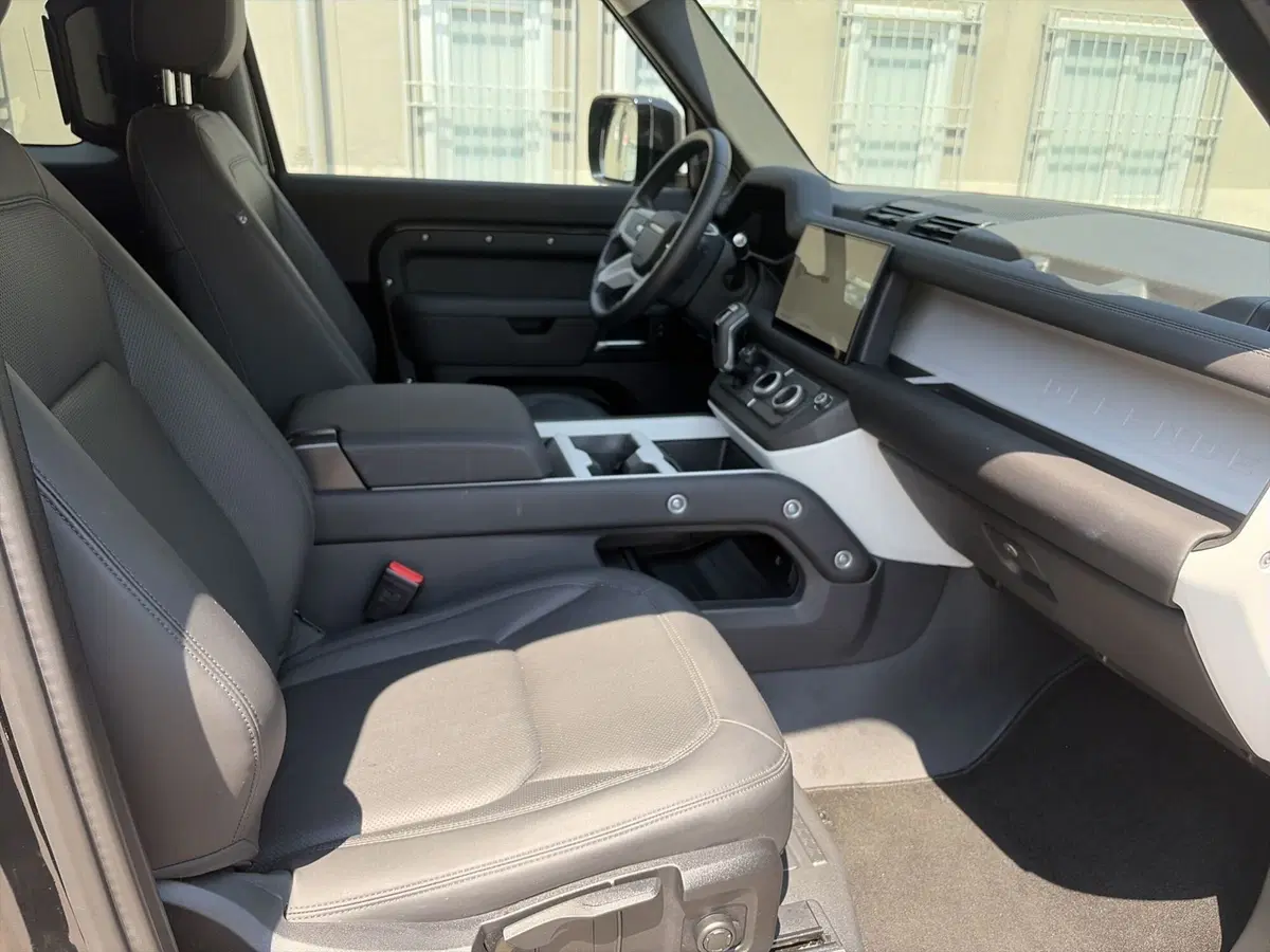 Land Rover Defender usata a Modena (18)