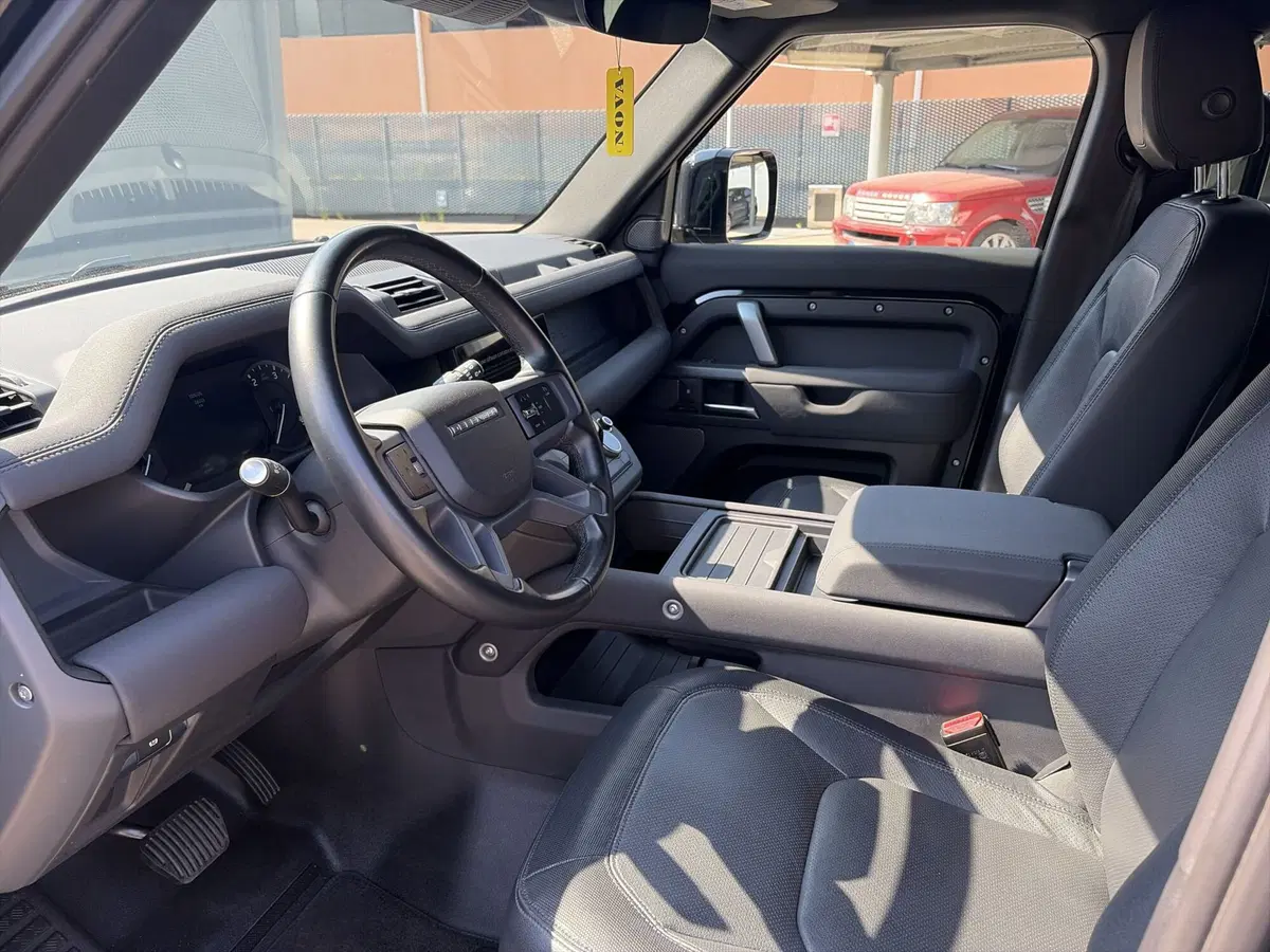 Land Rover Defender usata a Modena (13)