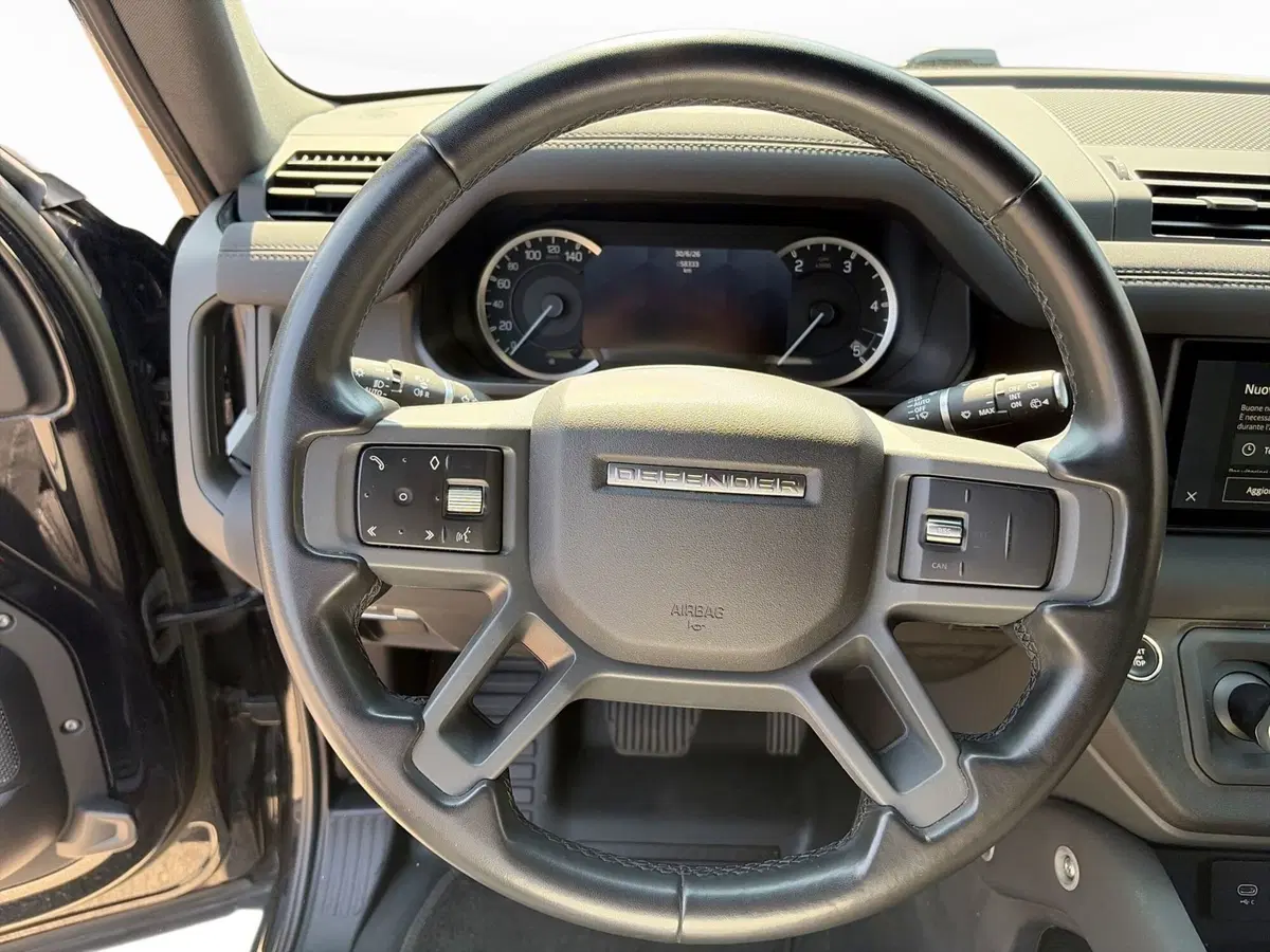 Land Rover Defender usata a Modena (15)