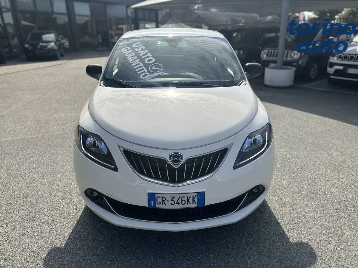 Lancia Ypsilon usata a Torino (2)