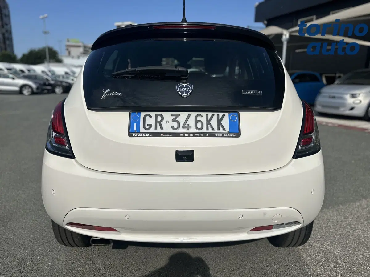 Lancia Ypsilon usata a Torino (6)