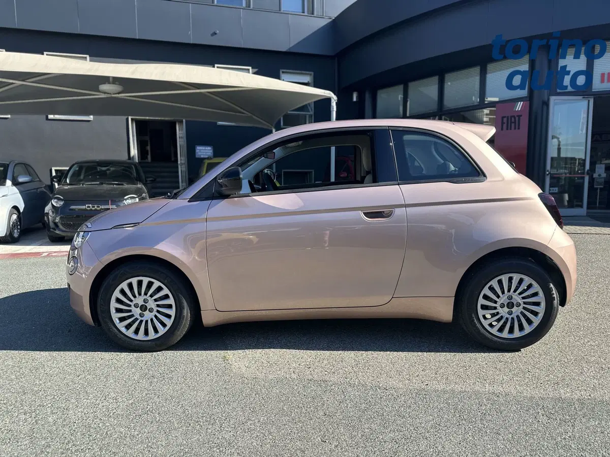 Fiat 500 nuova a Torino (4)