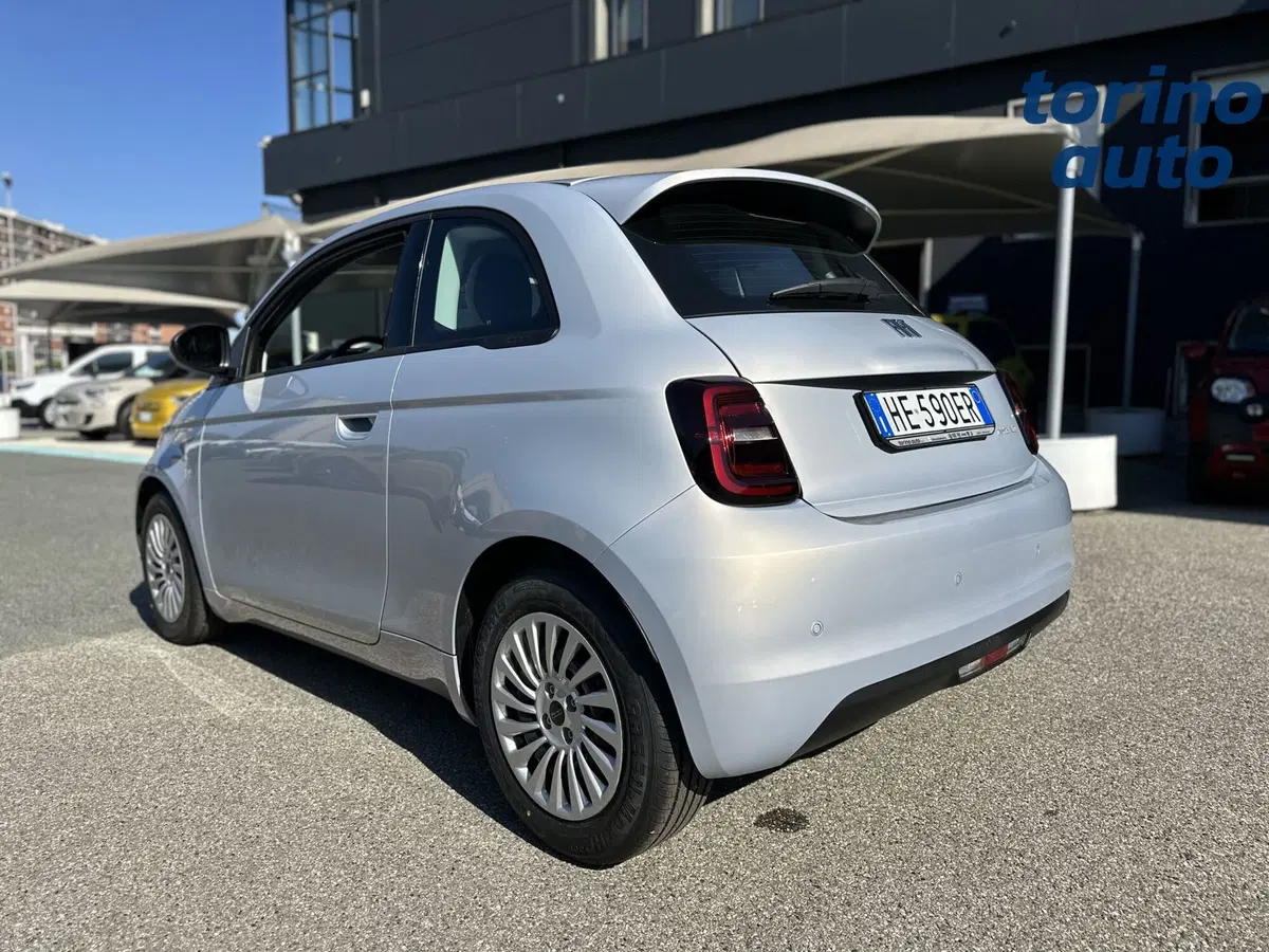 Fiat 500 nuova a Torino (5)