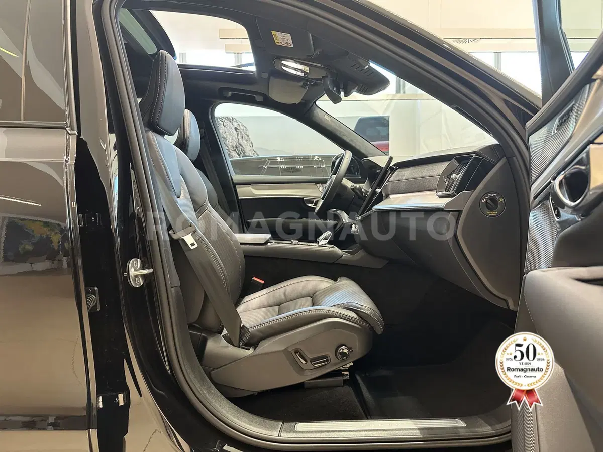 Volvo XC90 nuova a Forlì-Cesena (10)
