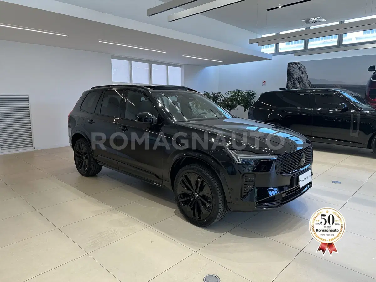 Volvo XC90 nuova a Forlì-Cesena (3)