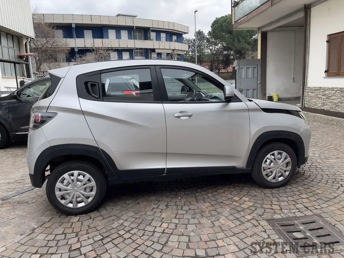 Mahindra KUV100 usata a Monza e Brianza (6)