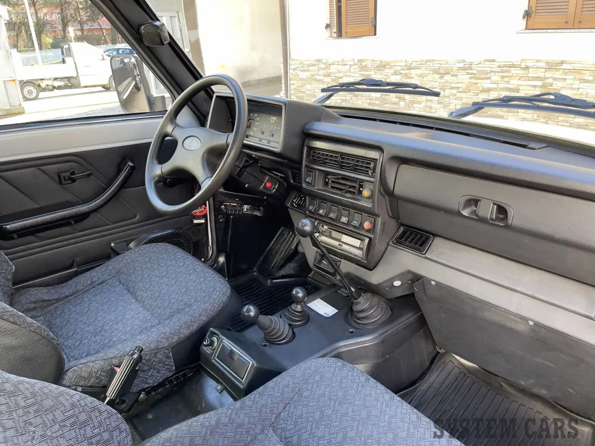 Lada Niva usata a Monza e Brianza (15)