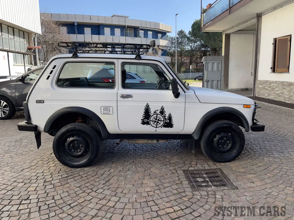 Lada Niva usata a Monza e Brianza (8)