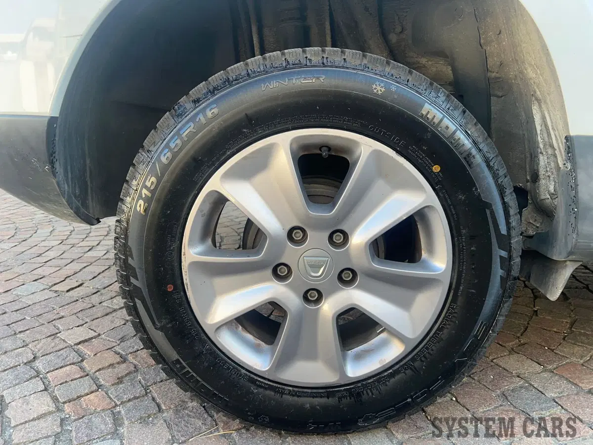 Dacia Duster usata a Monza e Brianza (8)