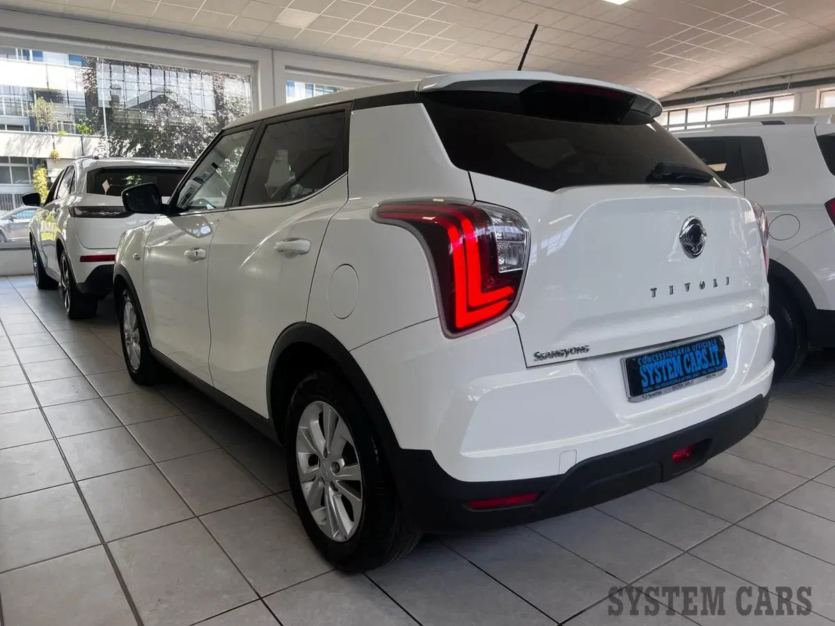 Ssangyong Tivoli usata a Monza e Brianza (5)
