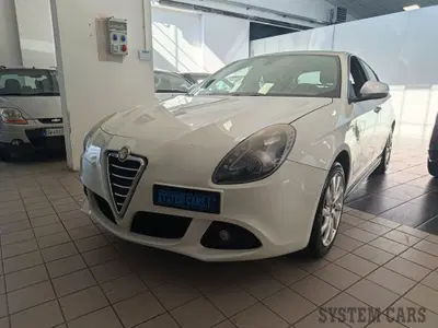 Alfa Romeo Giulietta 1.4 Turbo multiair Exclusive 170cv tct E6 del 2011 usata a Seveso