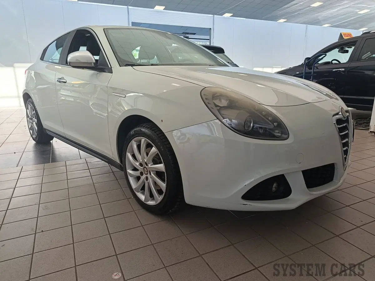 Alfa Romeo Giulietta usata a Monza e Brianza (2)