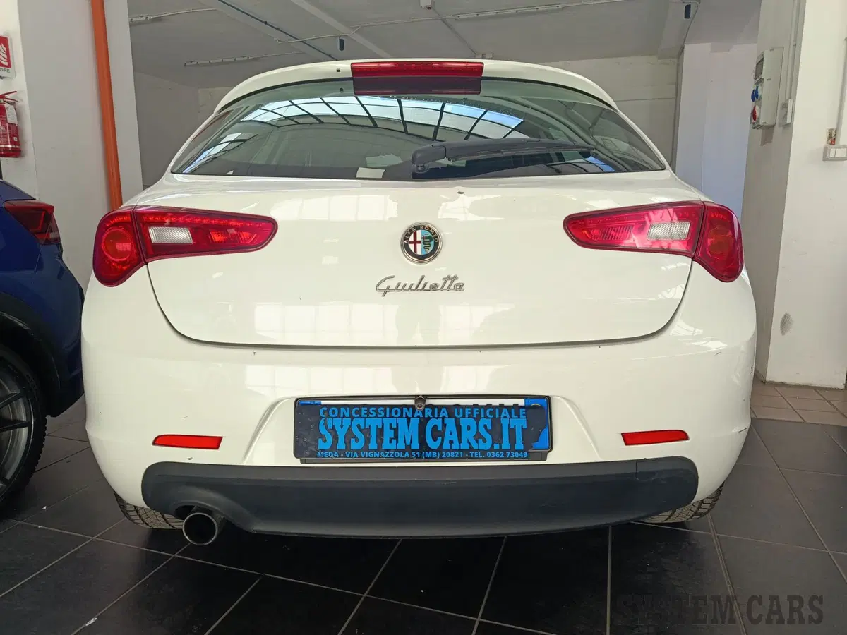 Alfa Romeo Giulietta usata a Monza e Brianza (4)