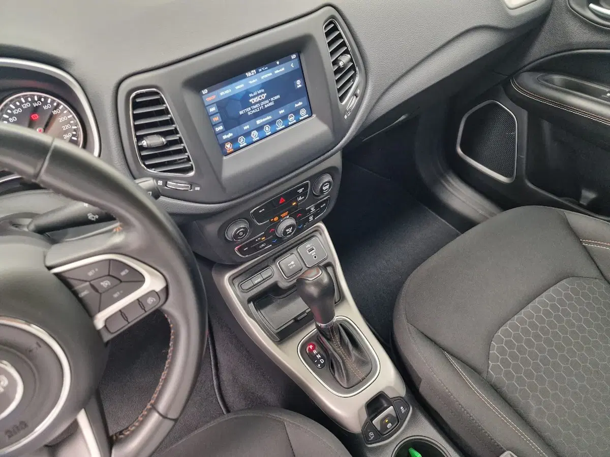 Jeep Compass usata a Verbano Cusio Ossola (10)