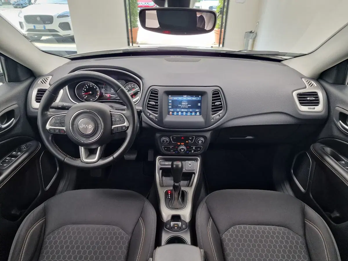 Jeep Compass usata a Verbano Cusio Ossola (4)