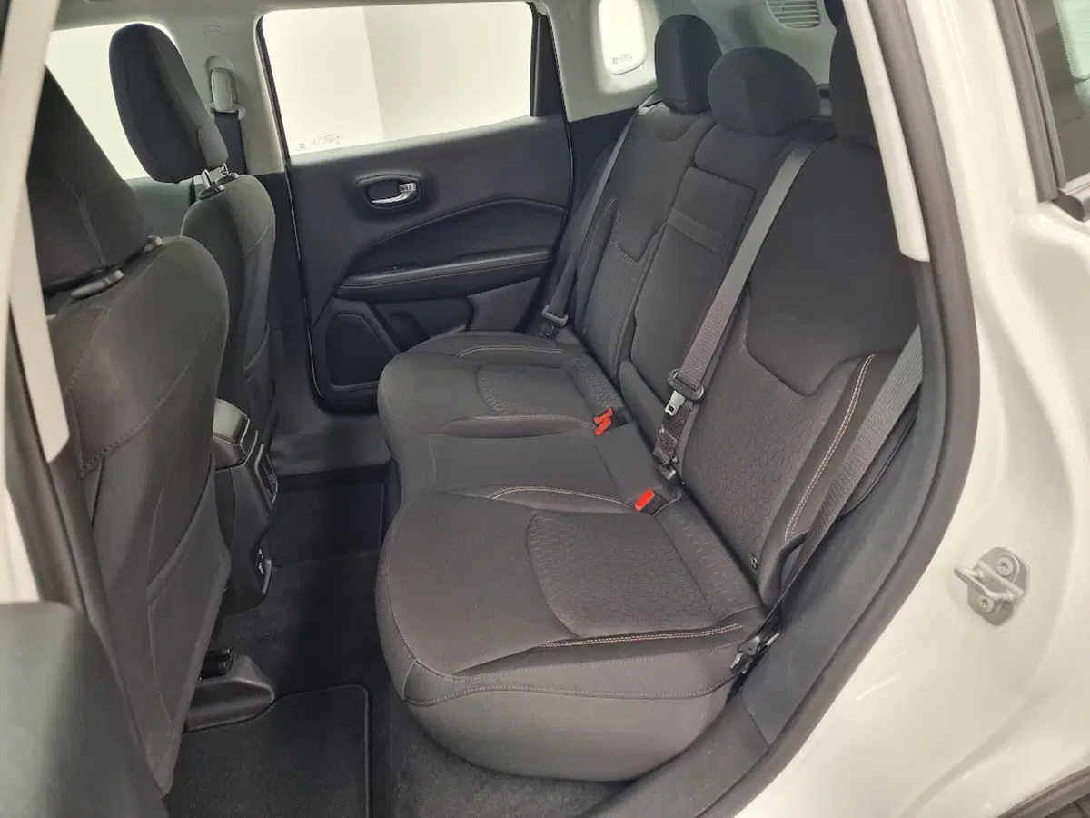 Jeep Compass usata a Verbano Cusio Ossola (5)