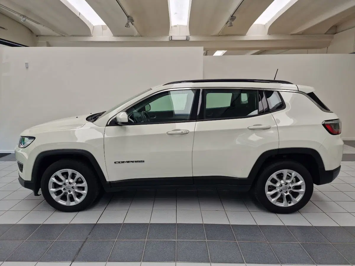 Jeep Compass usata a Verbano Cusio Ossola (8)