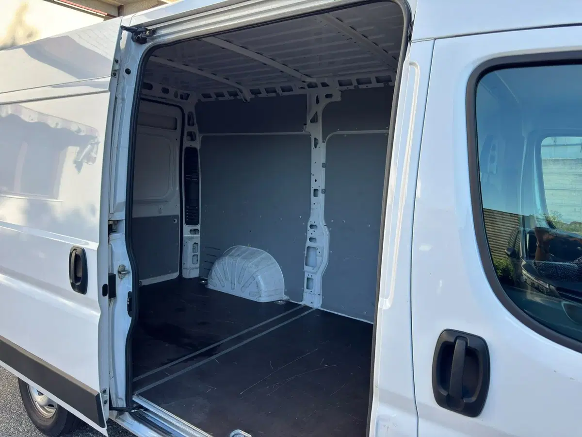 Fiat Ducato Furgone usata a Novara (6)