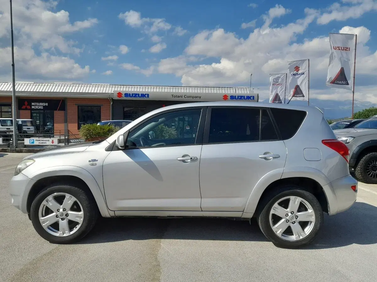Toyota Rav4 usata a L'Aquila (4)