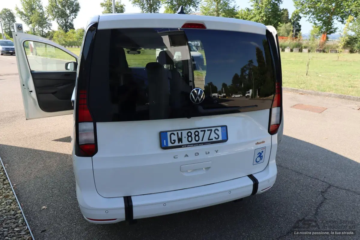 Volkswagen Veicoli Commerciali Caddy usata a Bologna (15)