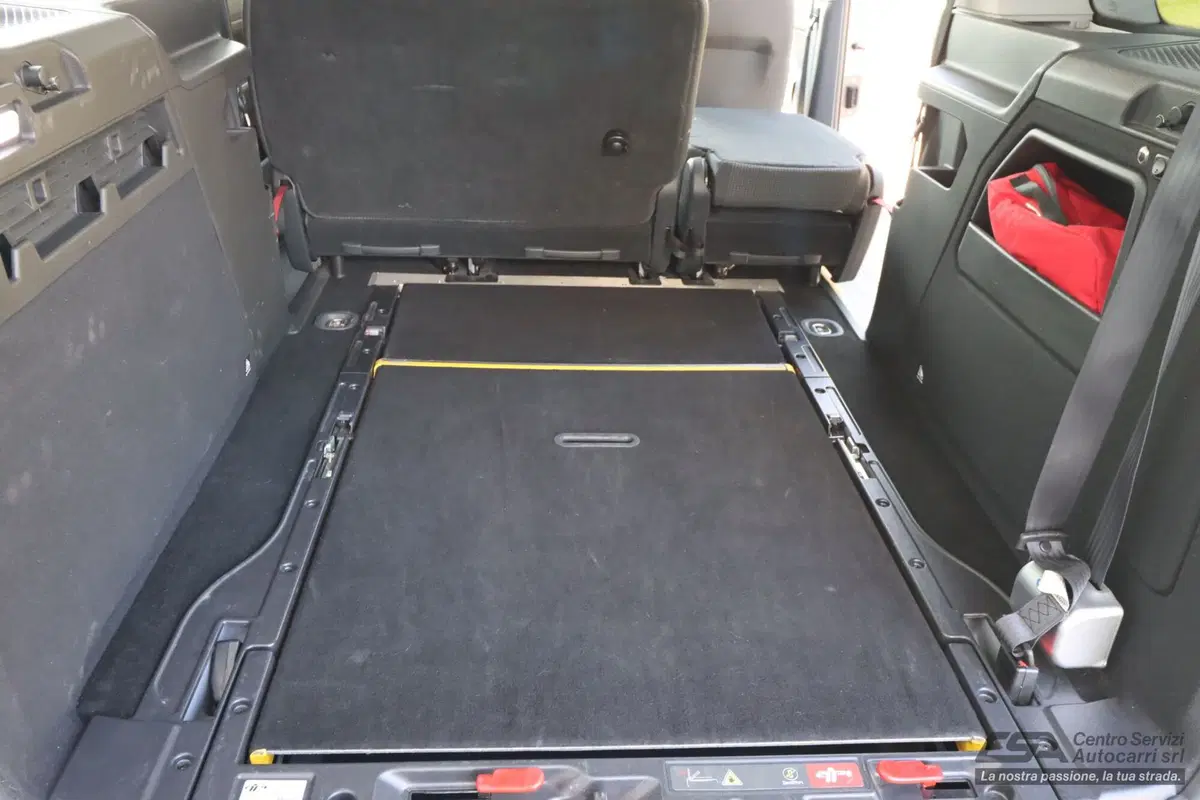 Volkswagen Veicoli Commerciali Caddy usata a Bologna (9)