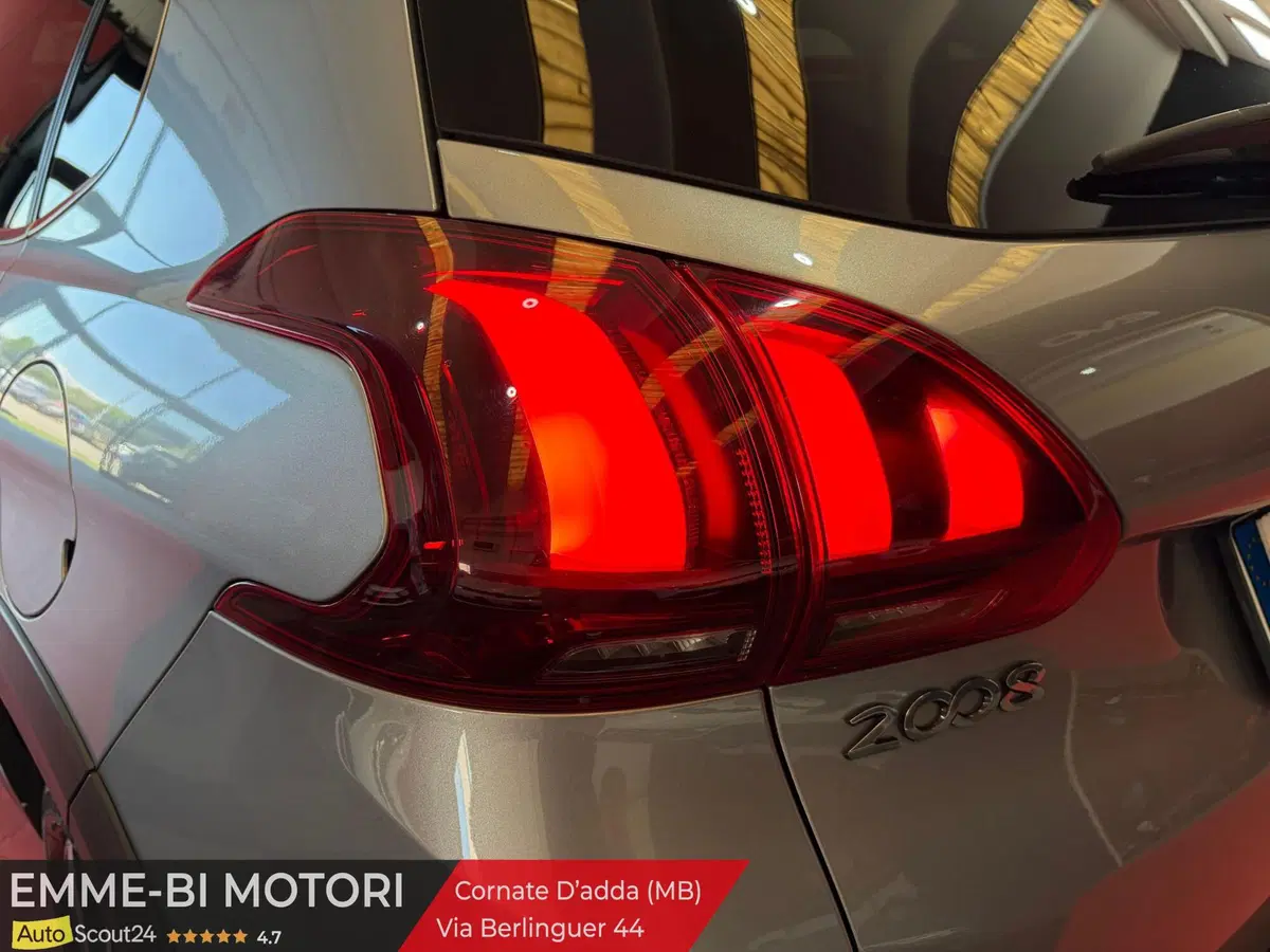 Peugeot 2008 usata a Monza e Brianza (18)