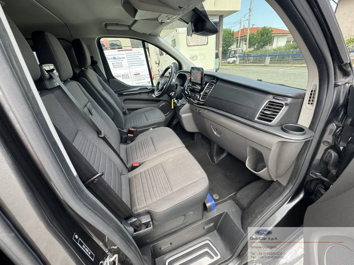 Ford Tourneo Custom usata a Torino (10)