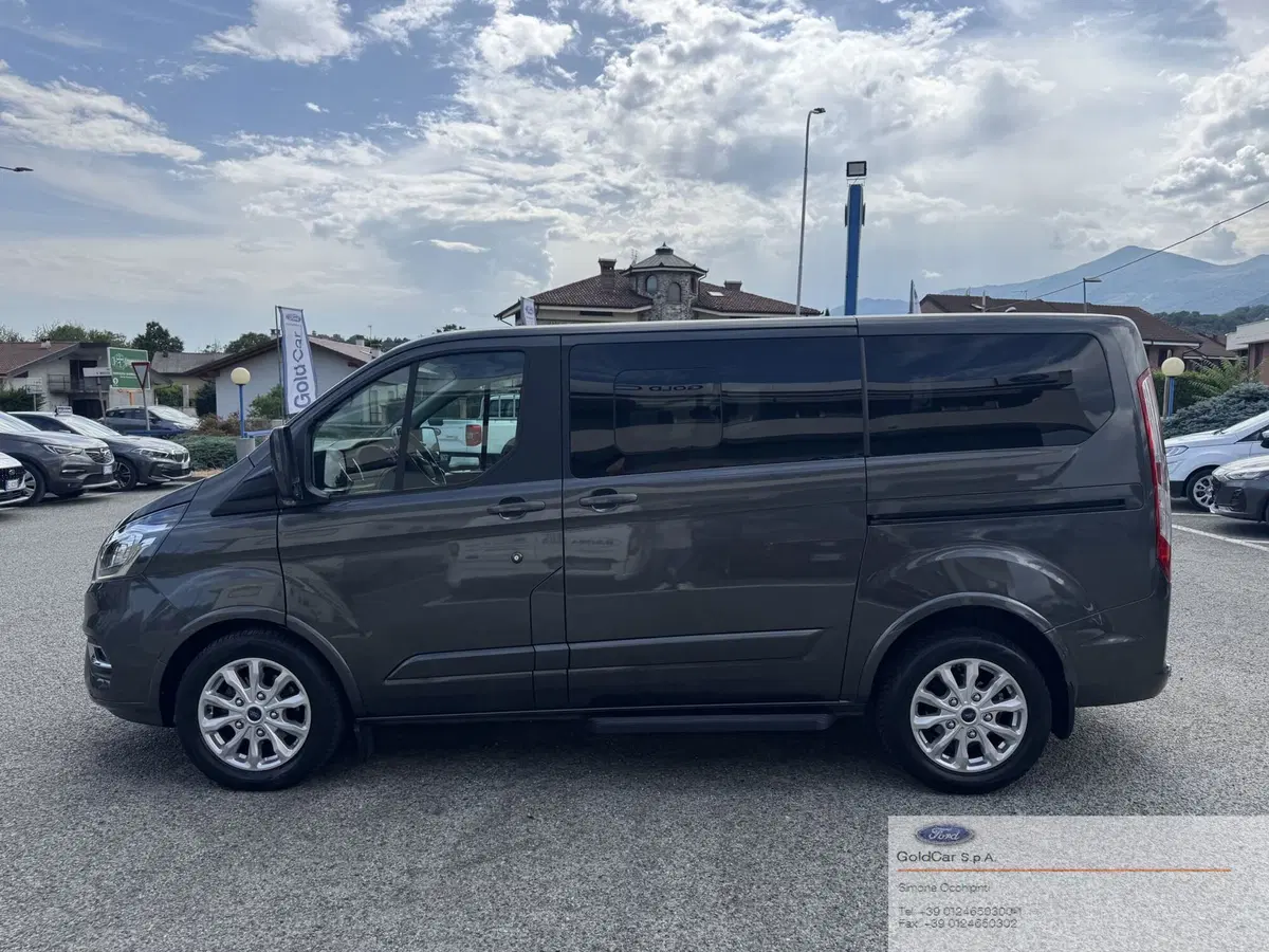 Ford Tourneo Custom usata a Torino (2)