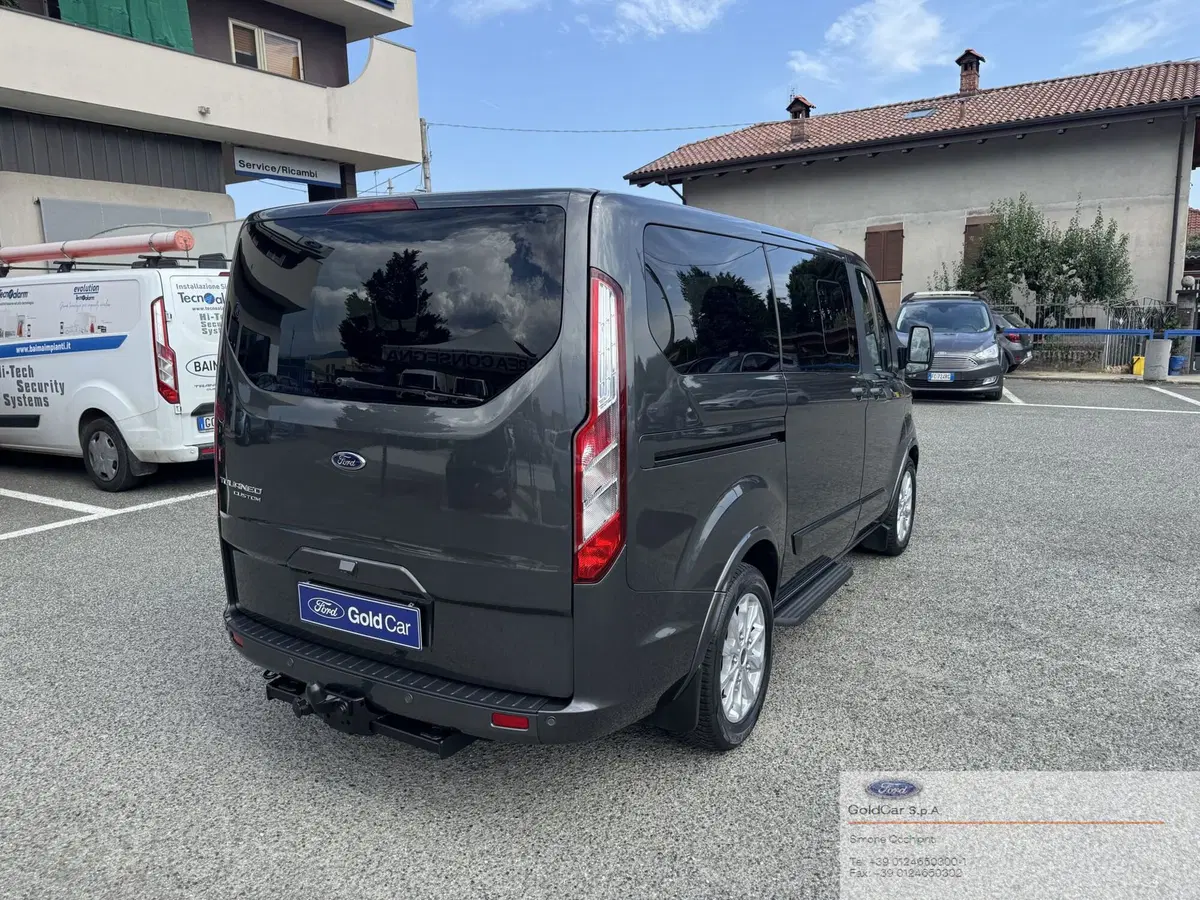 Ford Tourneo Custom usata a Torino (5)