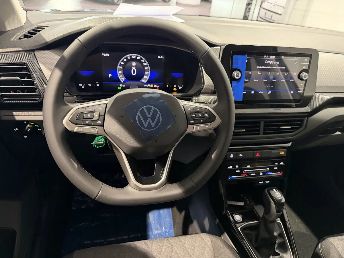 Volkswagen T-Cross nuova a Genova (11)
