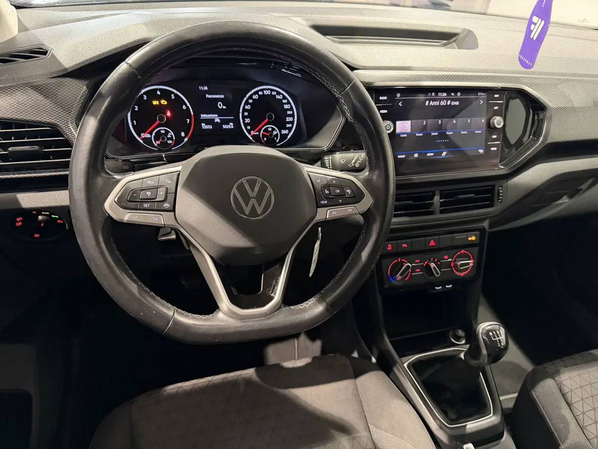 Volkswagen T-Cross usata a Genova (11)