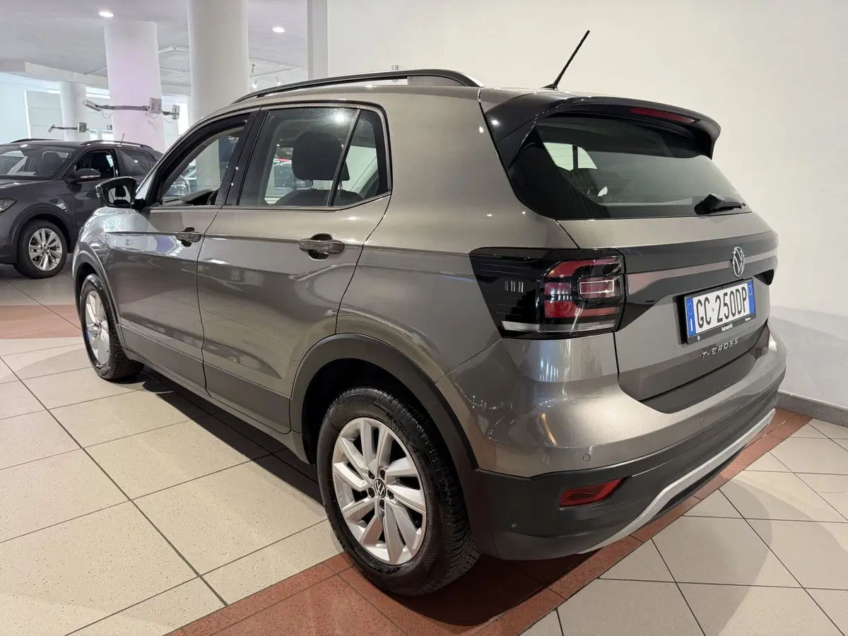 Volkswagen T-Cross usata a Genova (3)