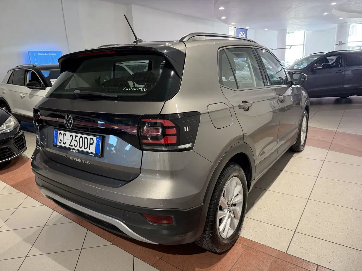 Volkswagen T-Cross usata a Genova (5)