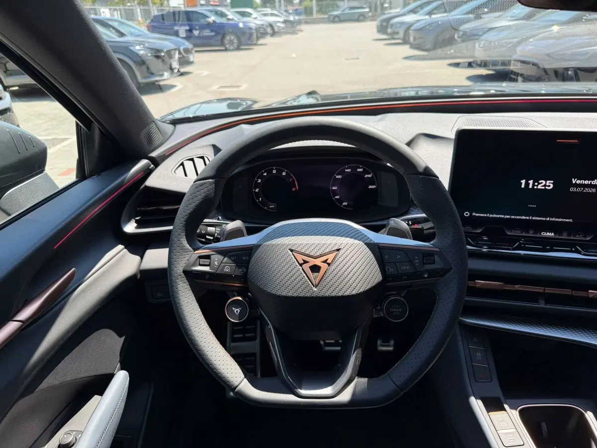 Cupra Terramar nuova a Lecco (9)